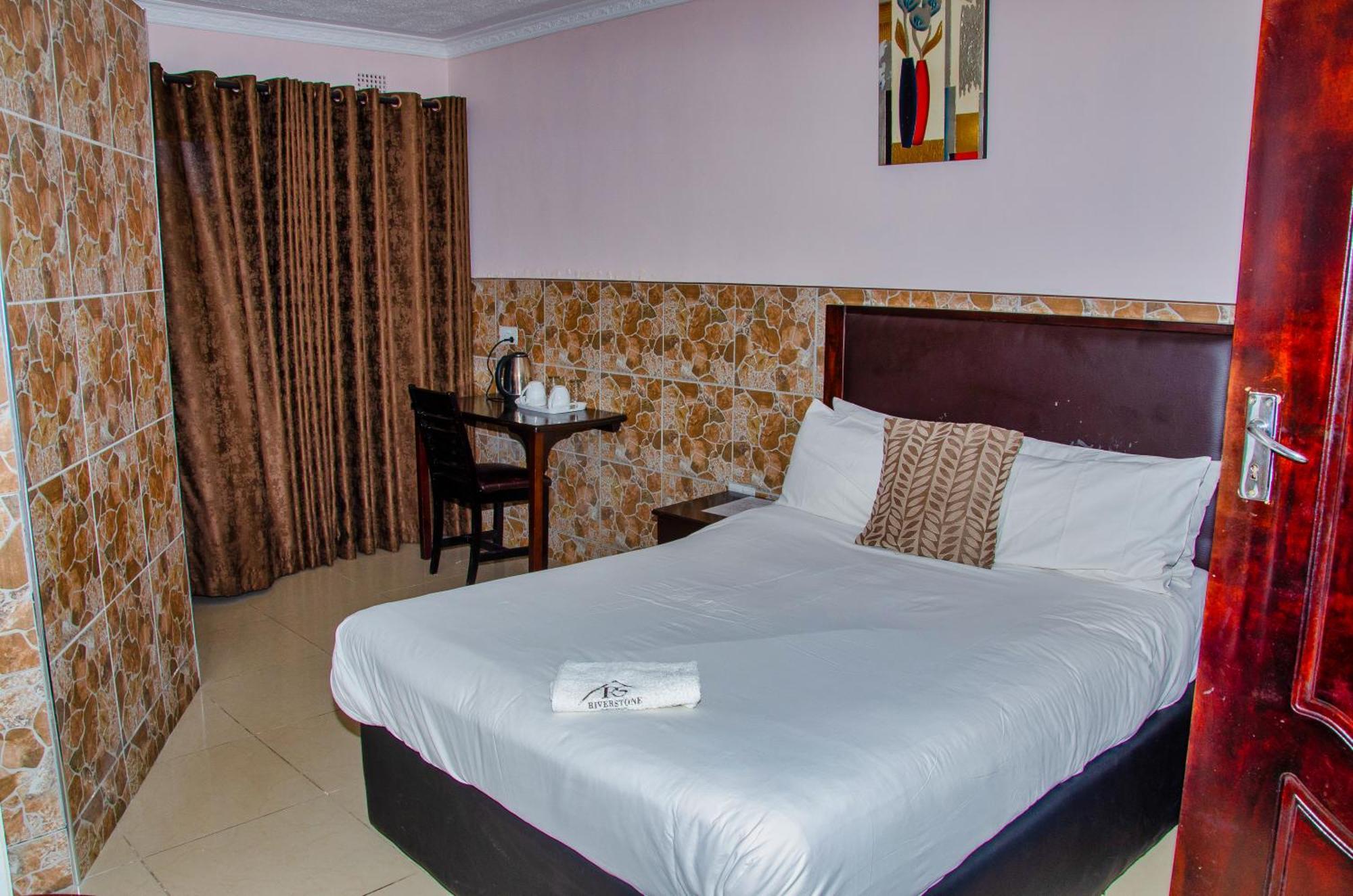 Riverstone Guest Lodge Harare Buitenkant foto