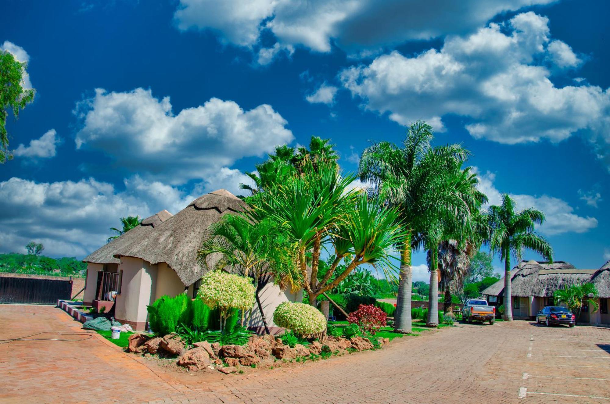 Riverstone Guest Lodge Harare Buitenkant foto