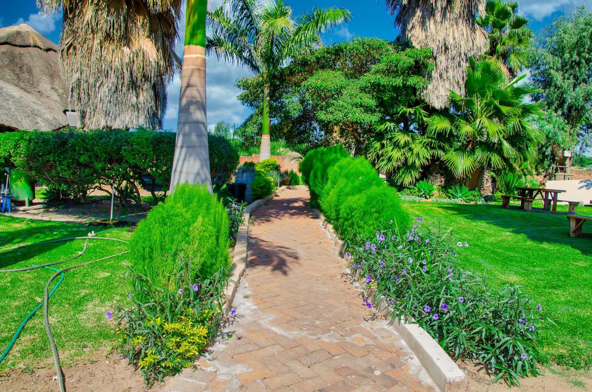 Riverstone Guest Lodge Harare Buitenkant foto